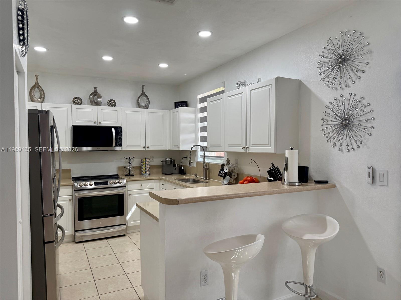 FLORIDIAN ISLES SOUTH - Residential