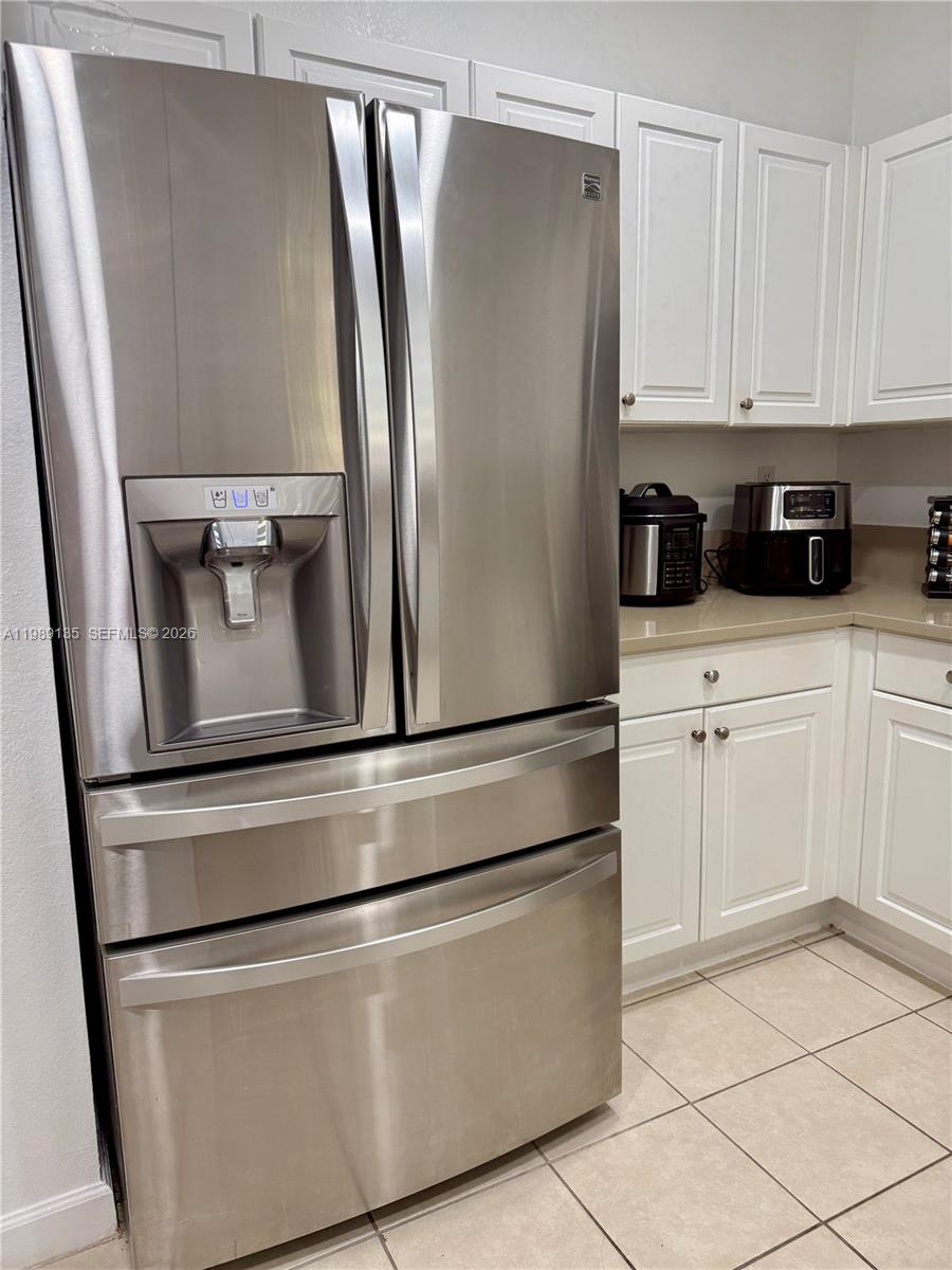 FLORIDIAN ISLES SOUTH - Residential