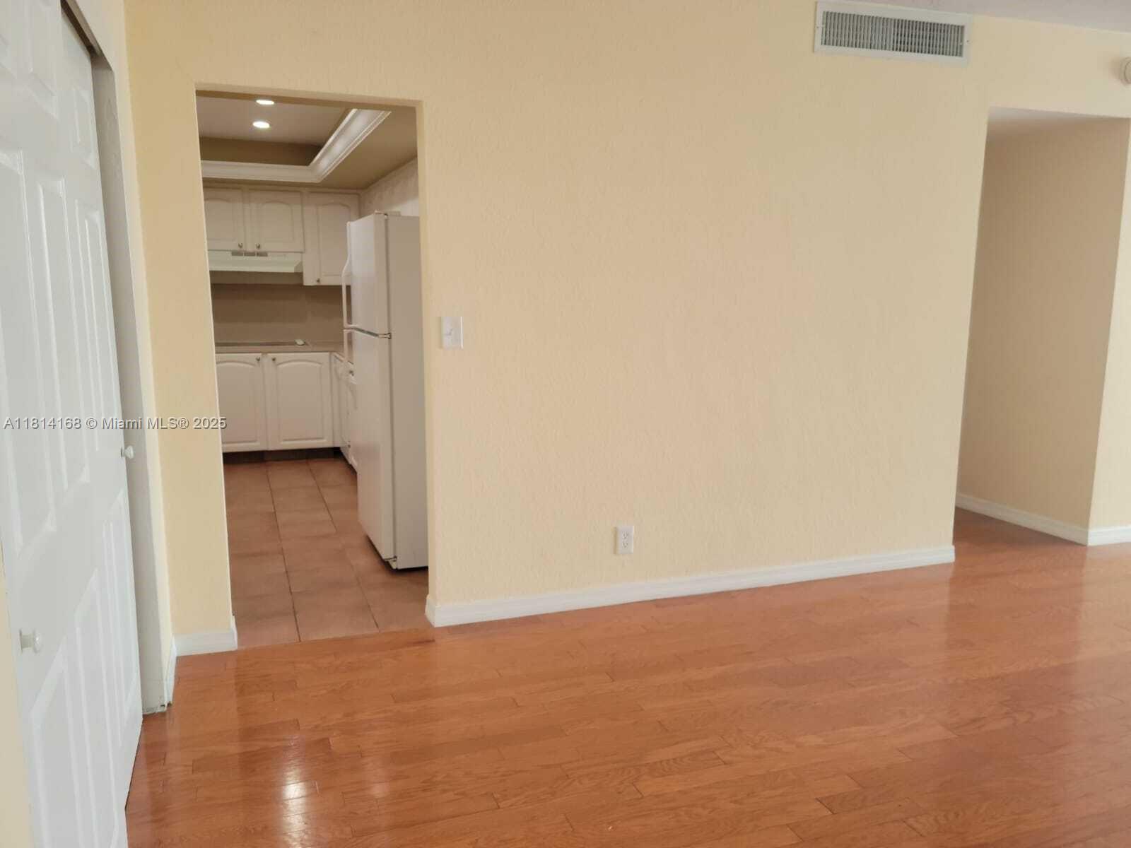 TIDES ON HOLLYWOOD BEACH - Residential Lease