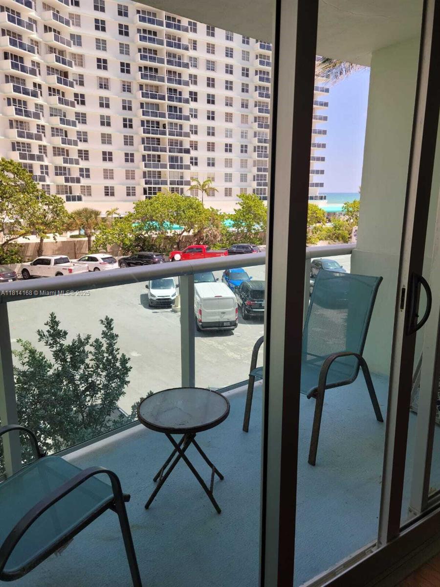TIDES ON HOLLYWOOD BEACH - Residential Lease