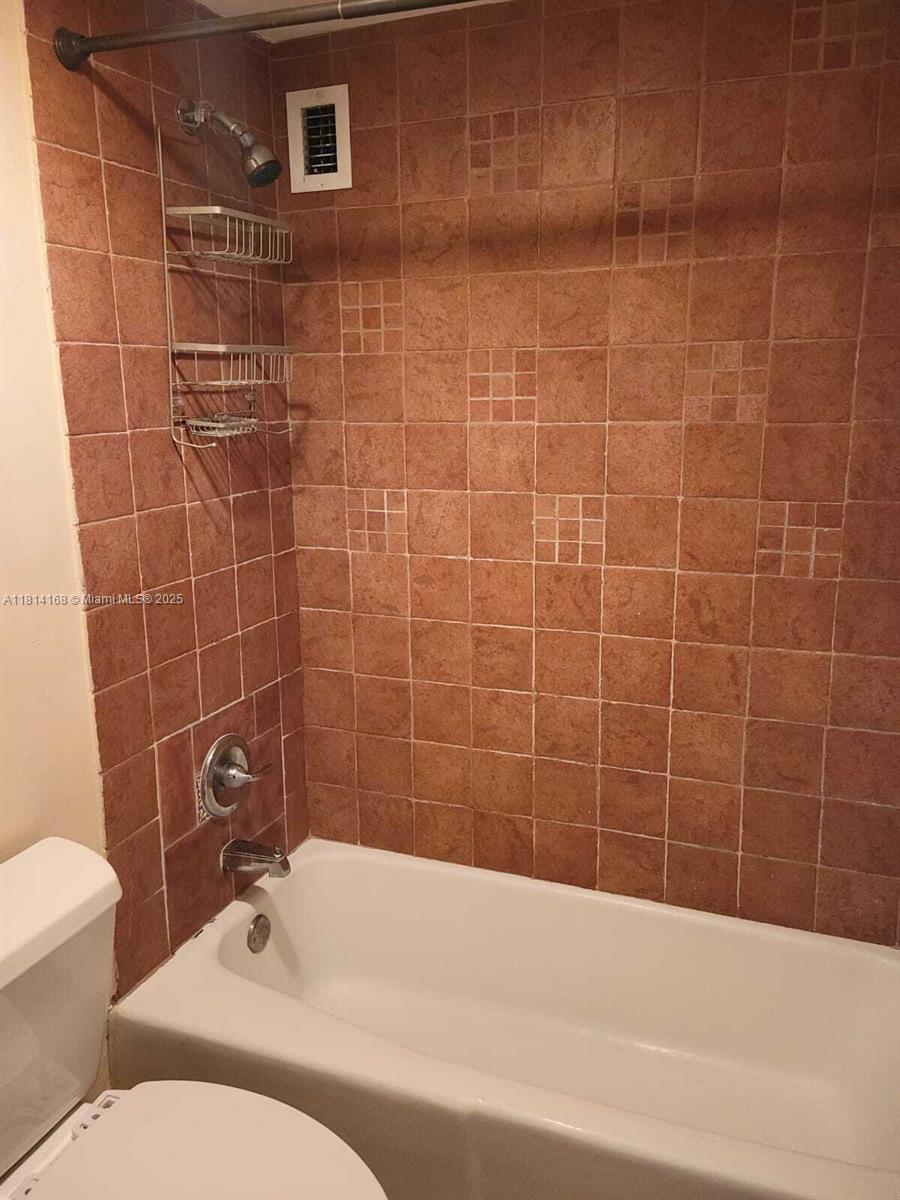 TIDES ON HOLLYWOOD BEACH - Residential Lease