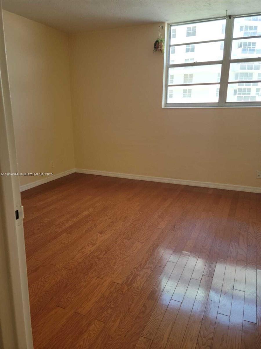 TIDES ON HOLLYWOOD BEACH - Residential Lease