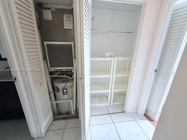 SOMERSET NO 4 CONDO - Residential