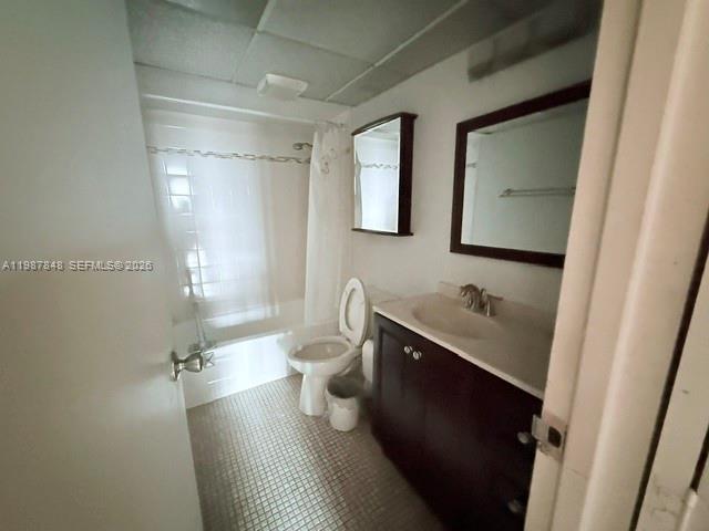 SOMERSET NO 4 CONDO - Residential