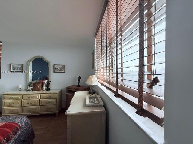 SOMERSET NO 4 CONDO - Residential