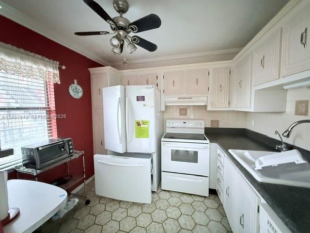 SOMERSET NO 4 CONDO - Residential