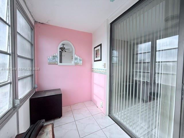 SOMERSET NO 4 CONDO - Residential