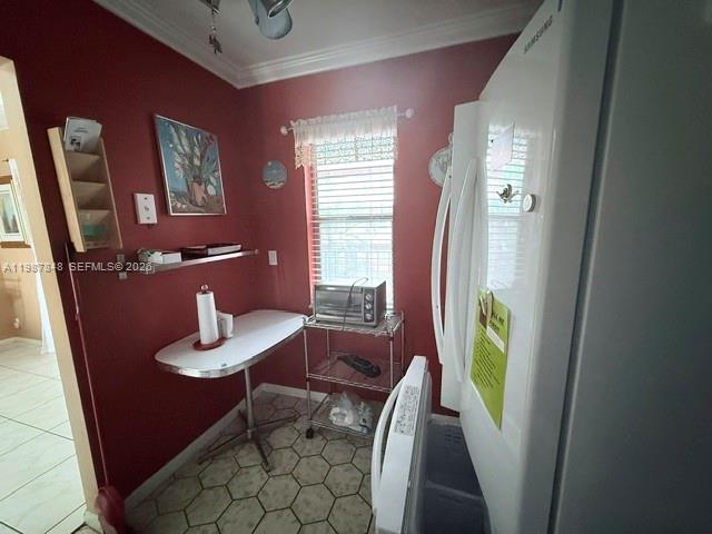 SOMERSET NO 4 CONDO - Residential