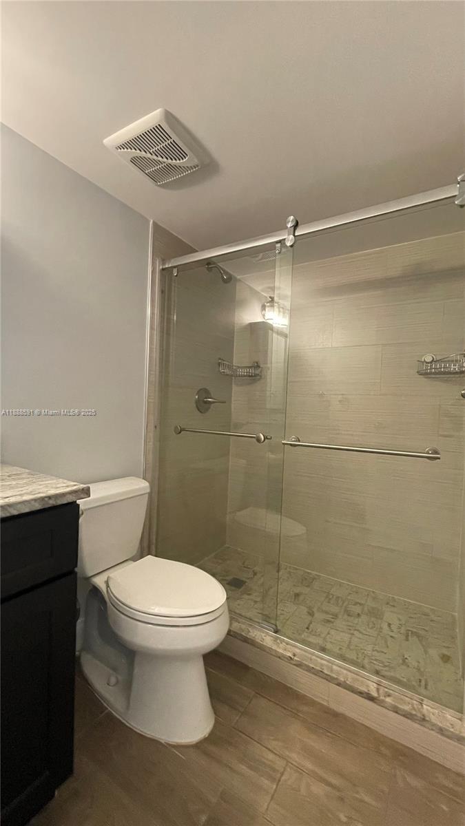 WOODSIDE APTS CONDO - Residential Lease