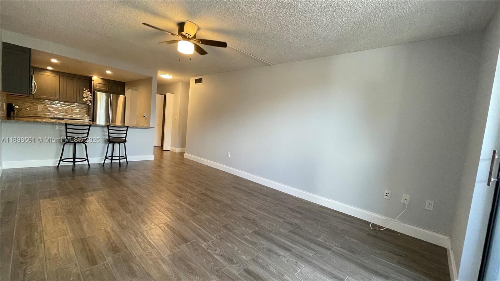 WOODSIDE APTS CONDO - Residential Lease