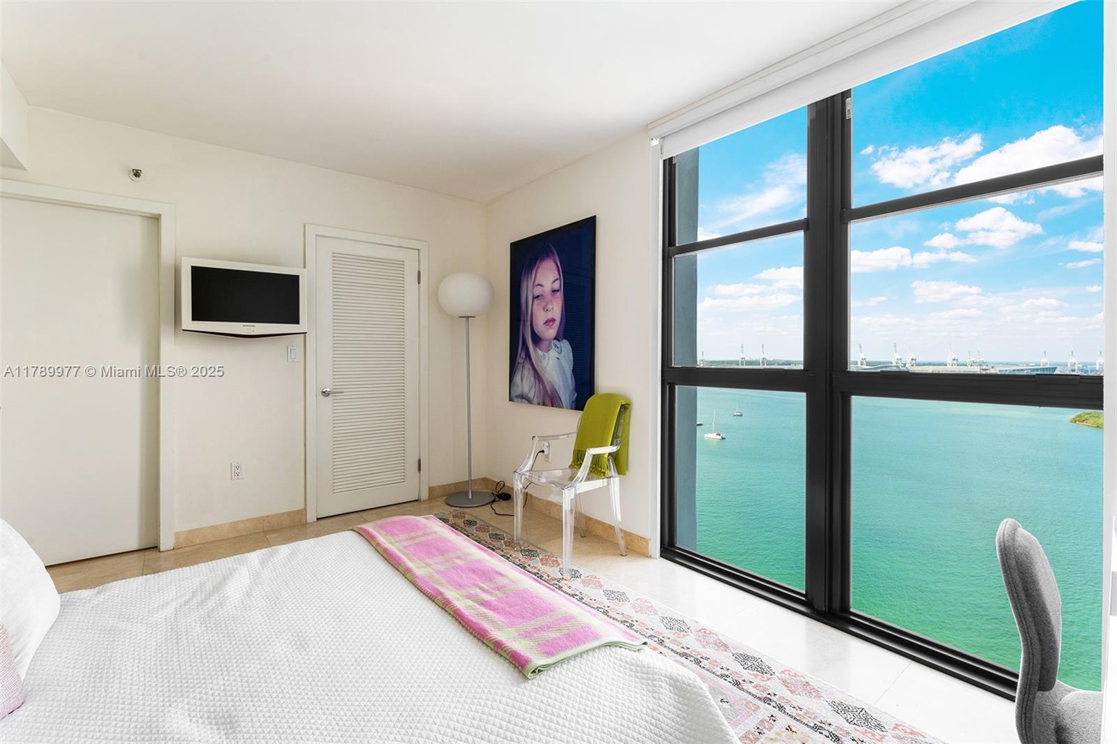 NINE ISLAND AVENUE CONDO - Residential