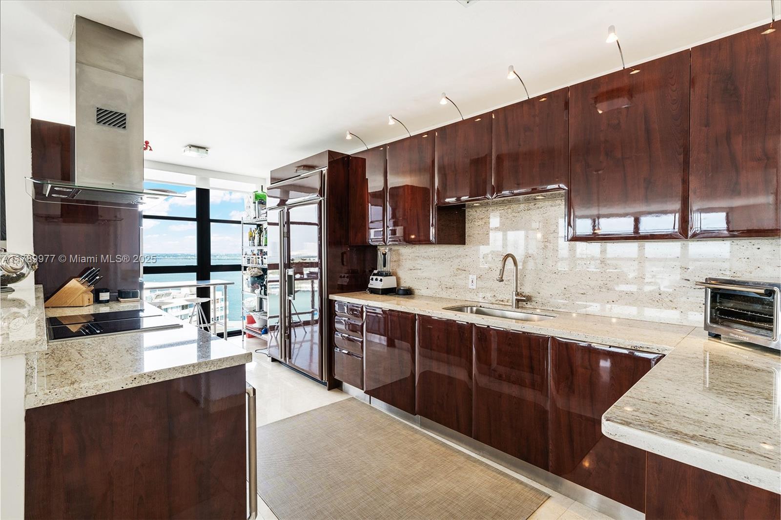 NINE ISLAND AVENUE CONDO - Residential