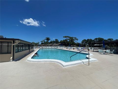 Condominium in Green Acres FL 431 Pine Glen Ln Ln 12.jpg