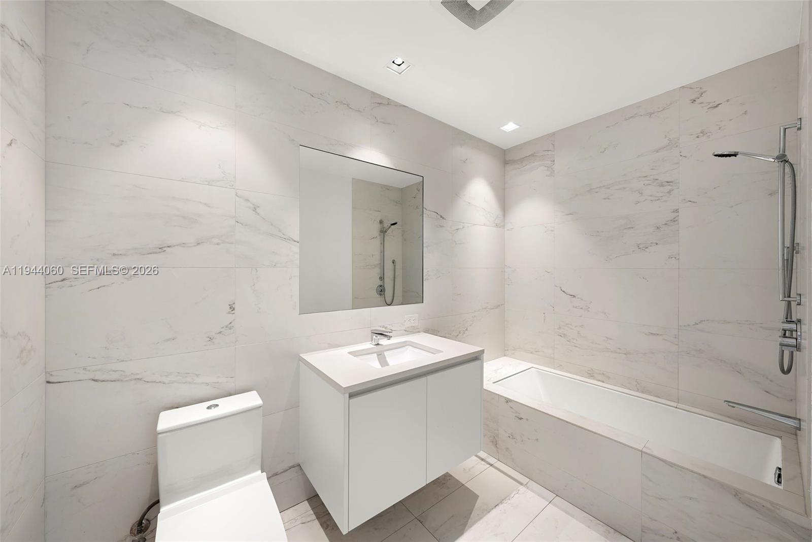 ONE THOUSAND MUSEUM CONDO - Residential