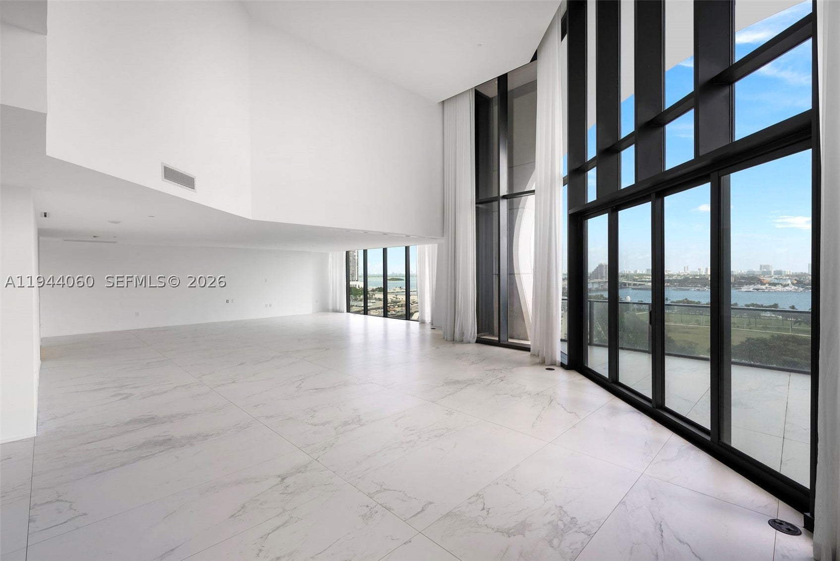 1000 Biscayne Blvd TH1201