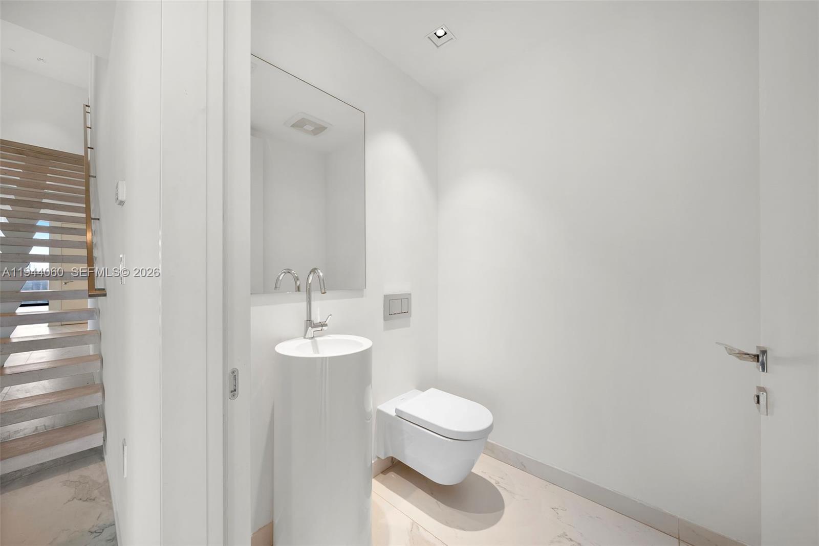 ONE THOUSAND MUSEUM CONDO - Residential