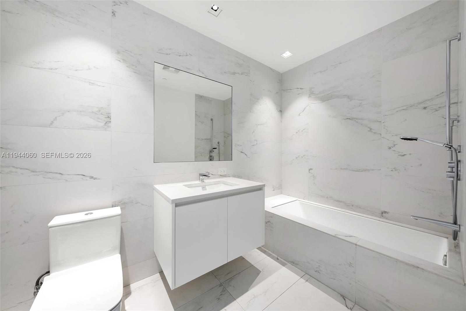 ONE THOUSAND MUSEUM CONDO - Residential