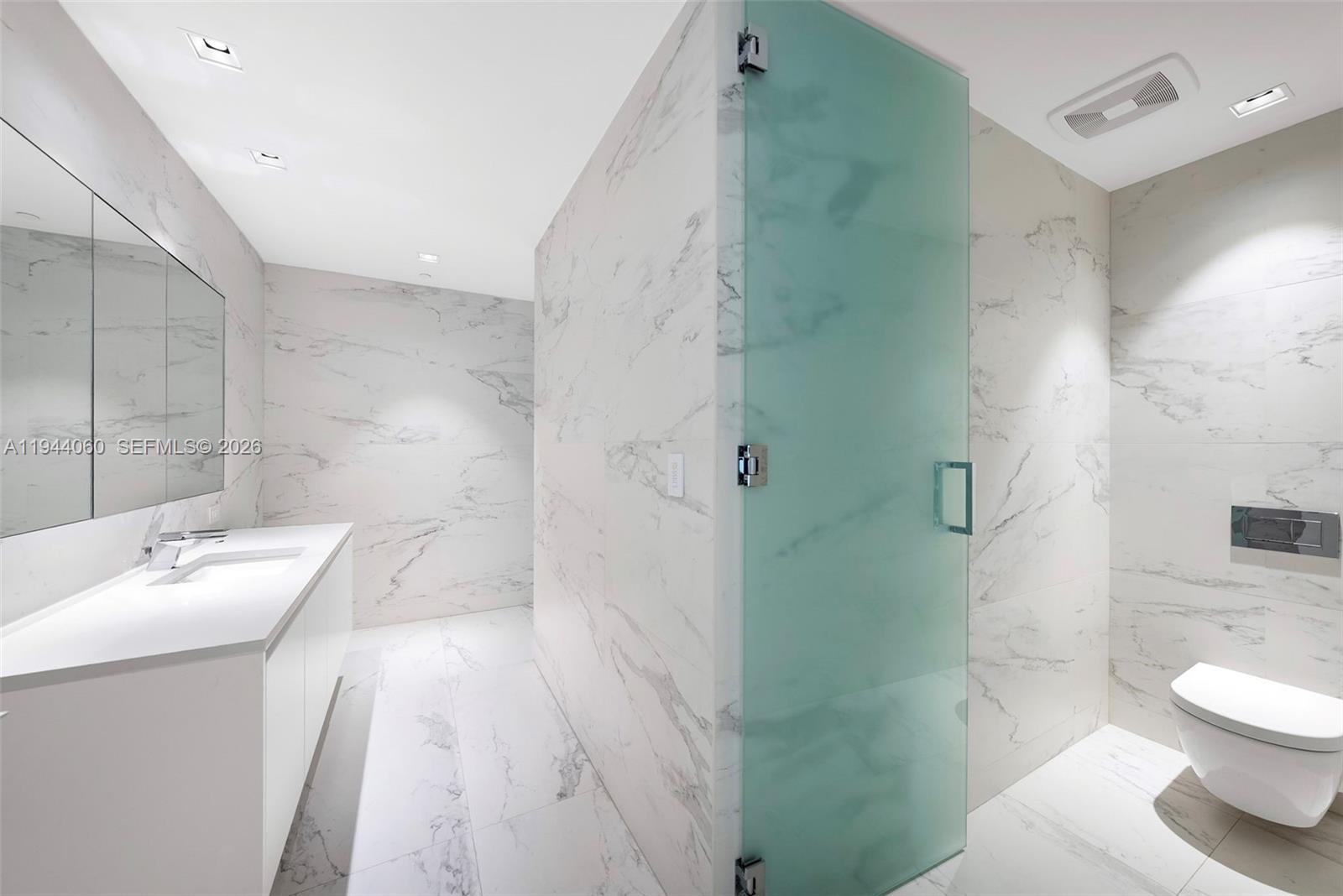 ONE THOUSAND MUSEUM CONDO - Residential