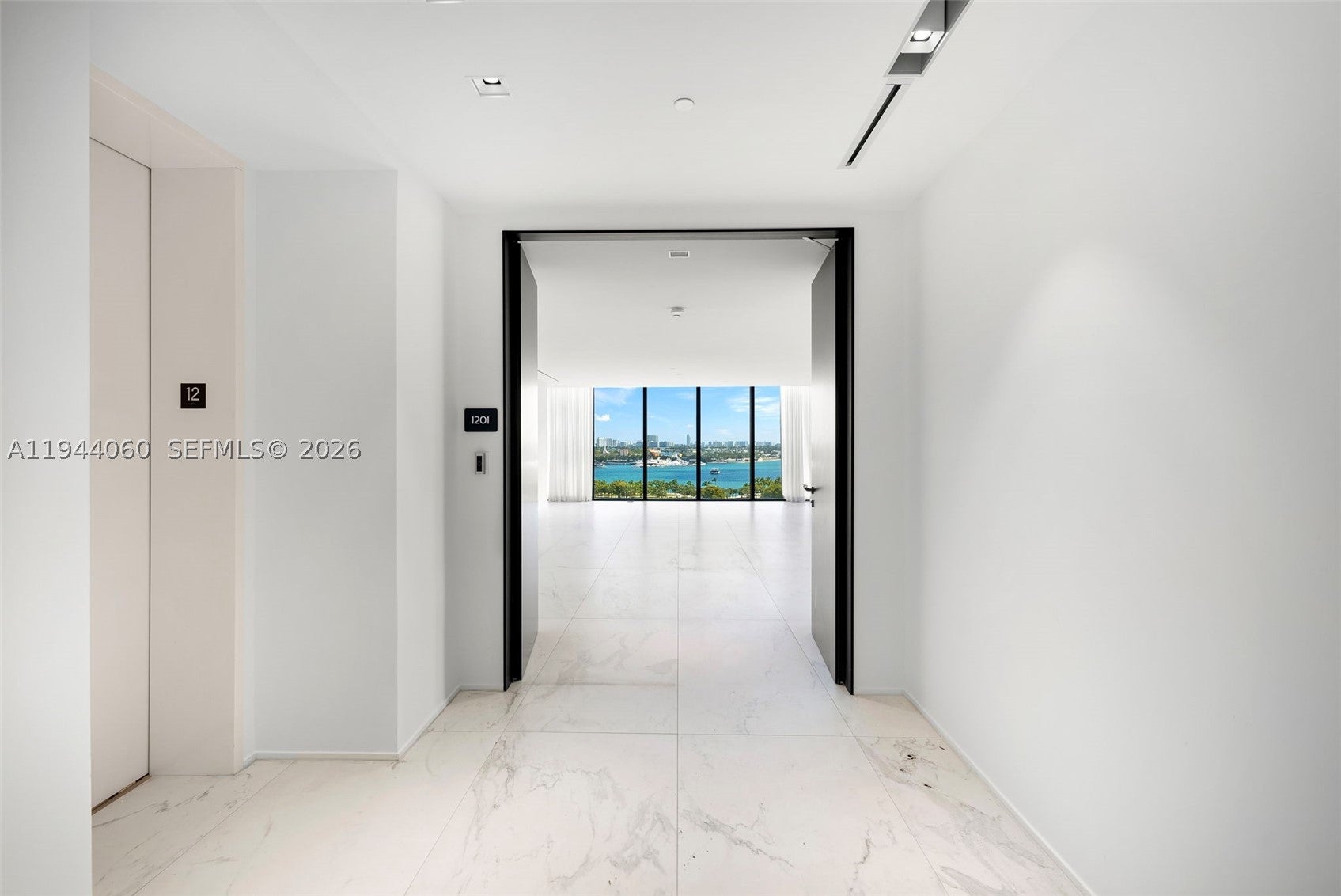 1000 Biscayne Blvd TH1201