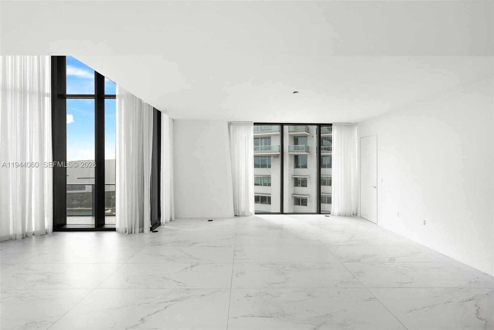 ONE THOUSAND MUSEUM CONDO - Residential