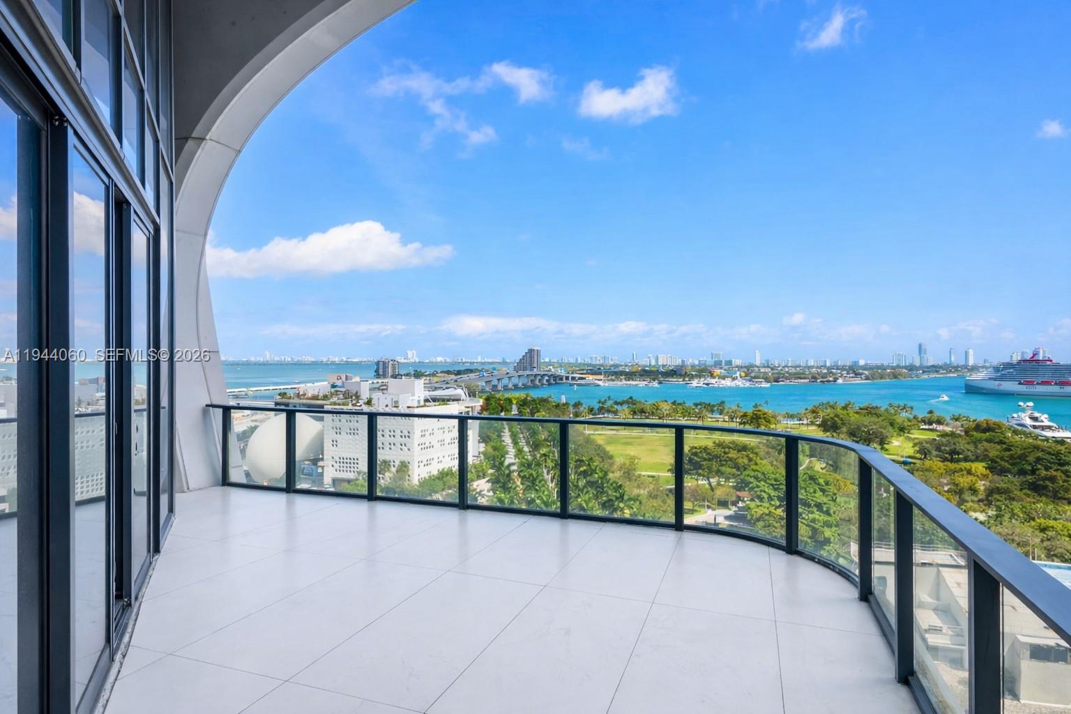 ONE THOUSAND MUSEUM CONDO - Residential