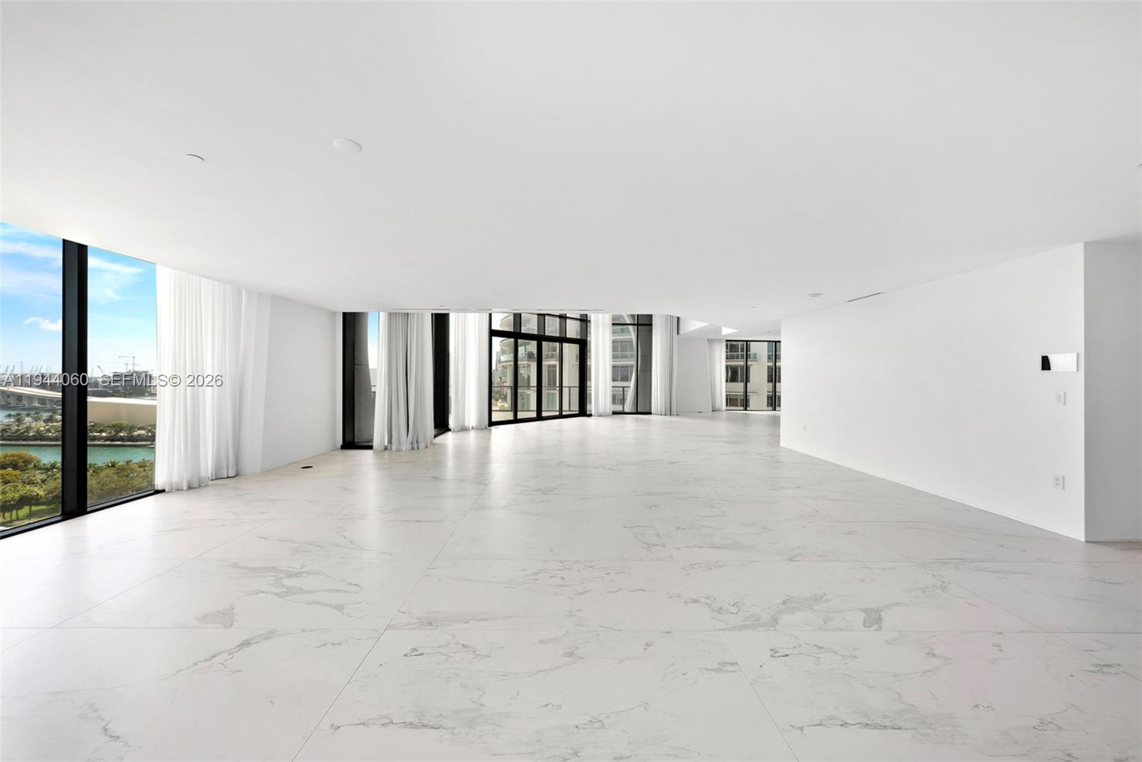 ONE THOUSAND MUSEUM CONDO - Residential