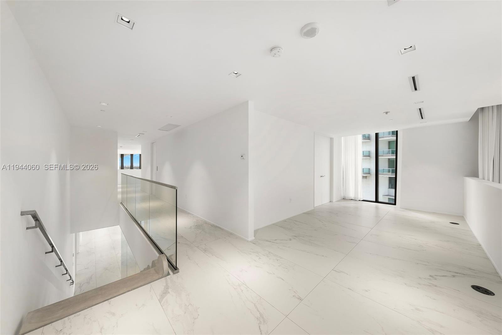 ONE THOUSAND MUSEUM CONDO - Residential