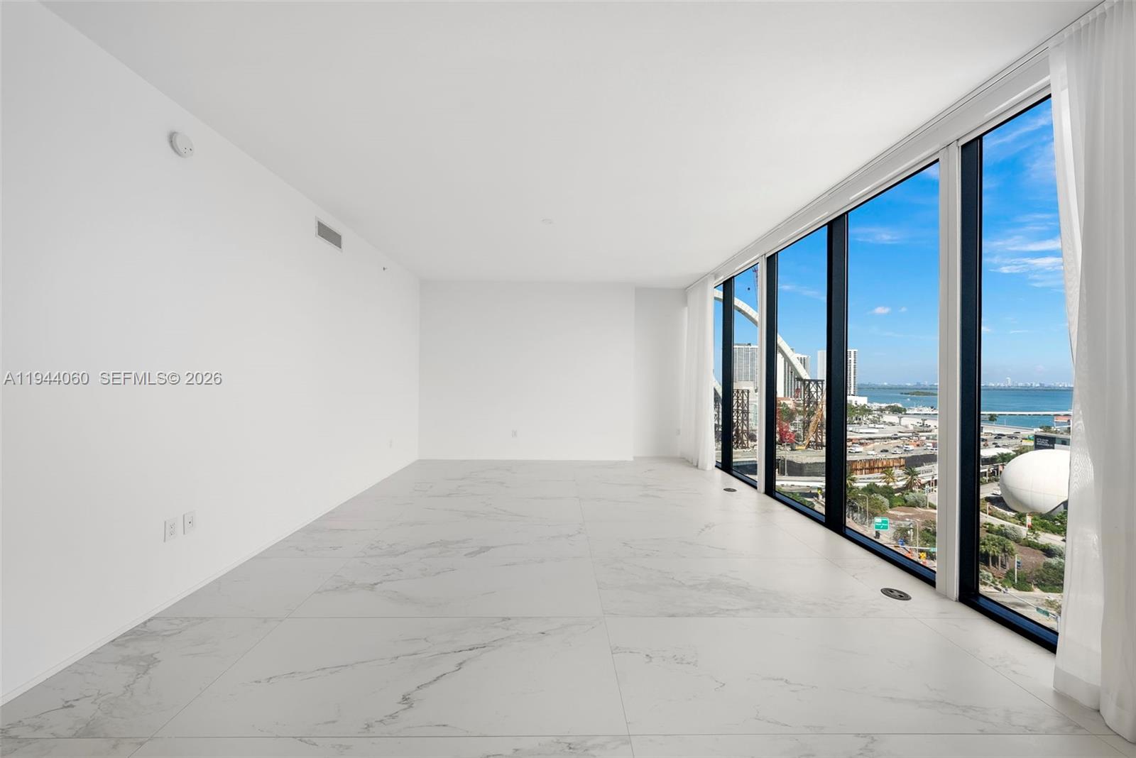 ONE THOUSAND MUSEUM CONDO - Residential