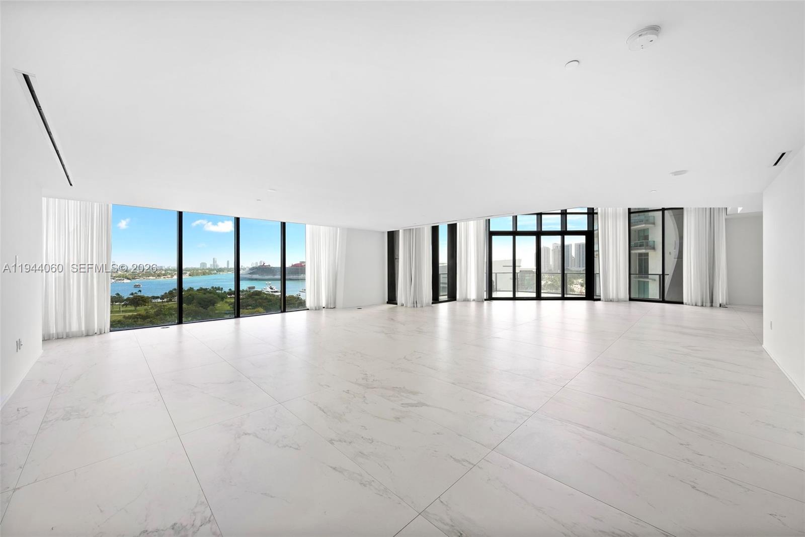 ONE THOUSAND MUSEUM CONDO - Residential