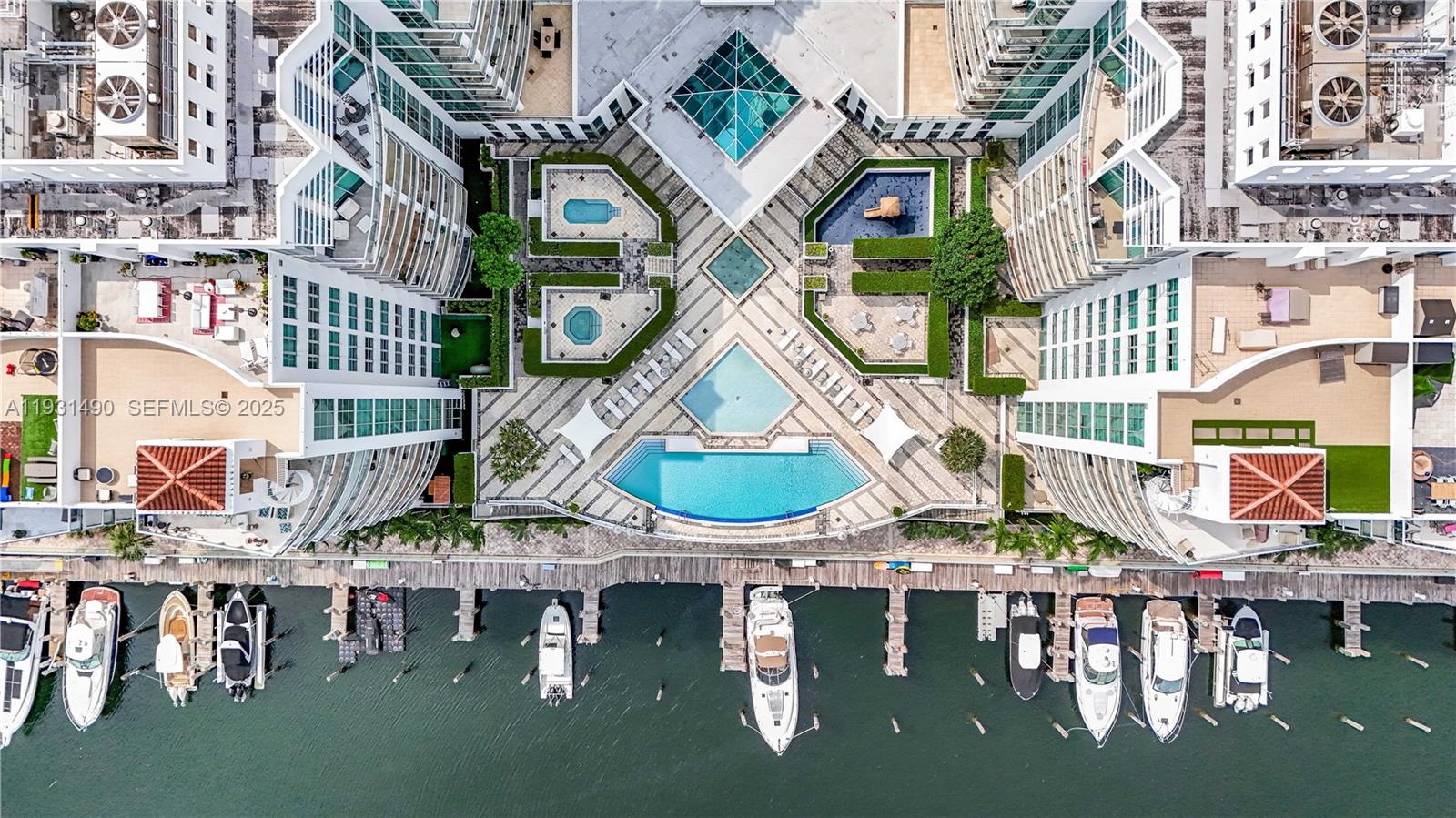 THE ATRIUM AT AVENTURA CO - Residential