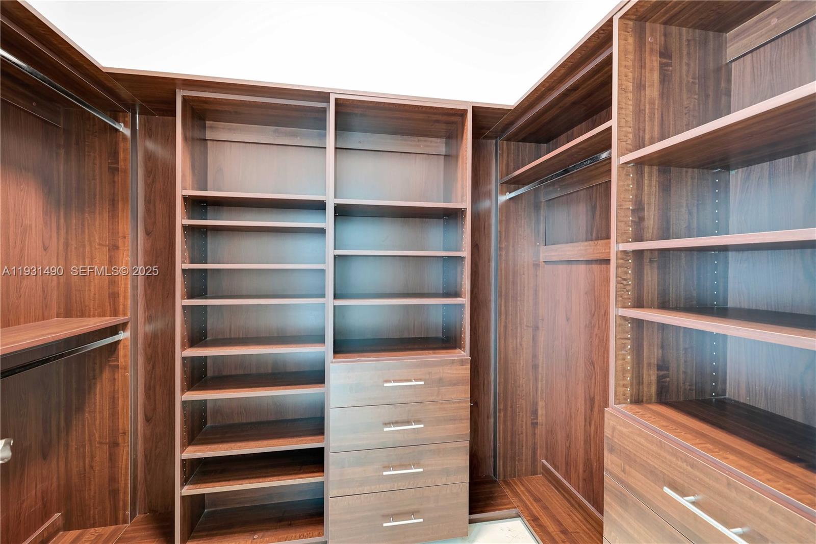 THE ATRIUM AT AVENTURA CO - Residential