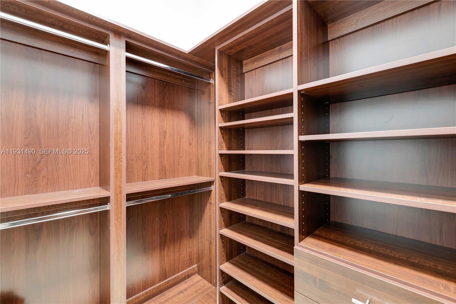 THE ATRIUM AT AVENTURA CO - Residential