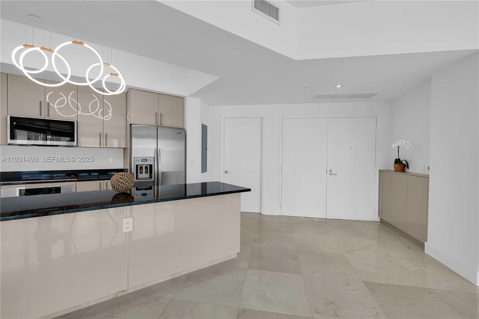 THE ATRIUM AT AVENTURA CO - Residential