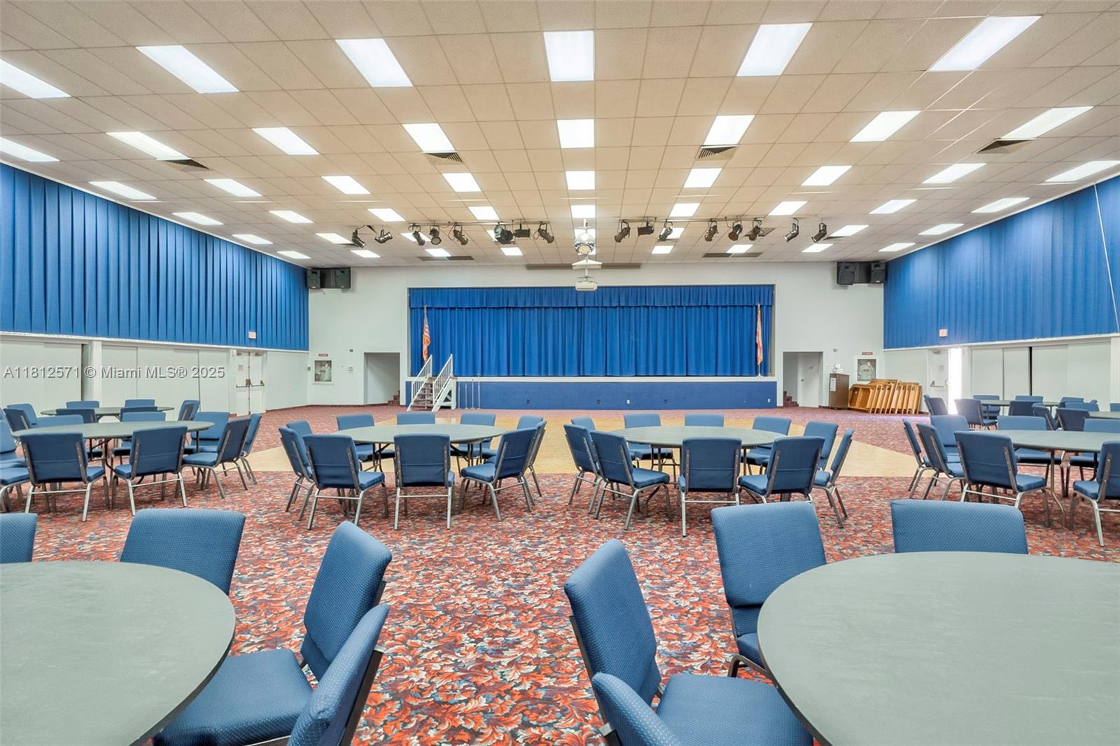 HOLIDAY SPRINGS VILLAGE 1 - Residential