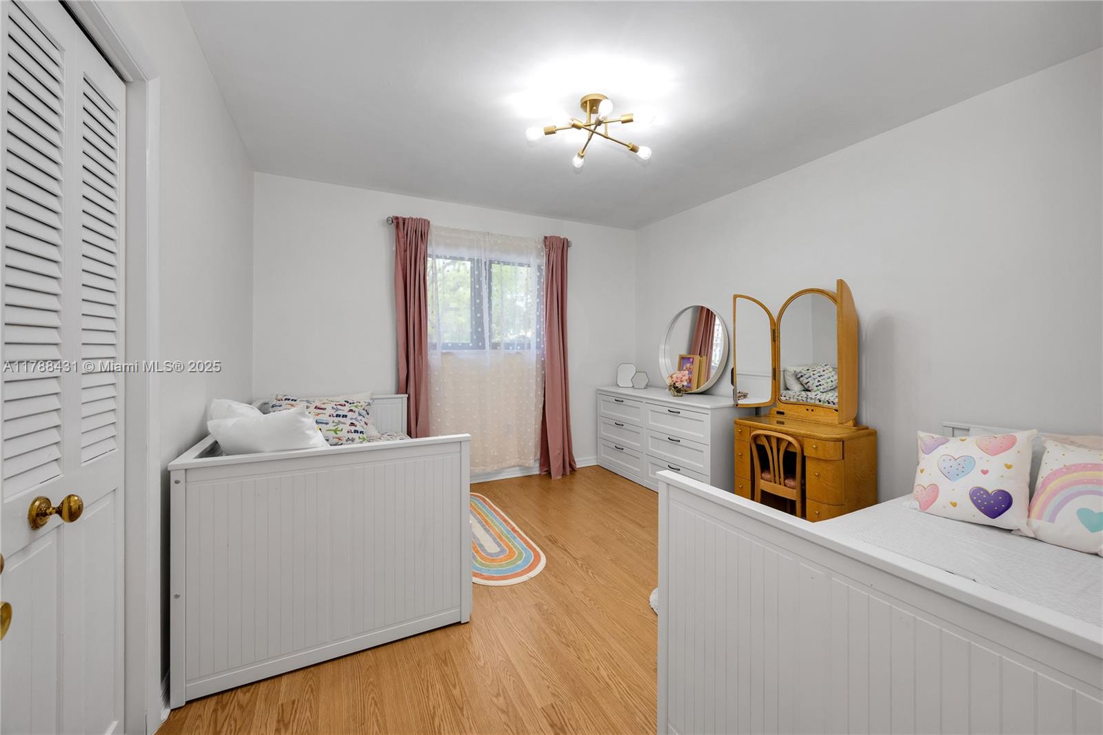 CORAL GABLES SEC E - Residential