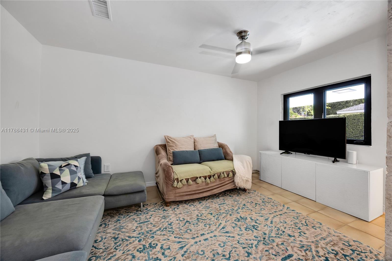 CORAL GABLES SEC E - Residential