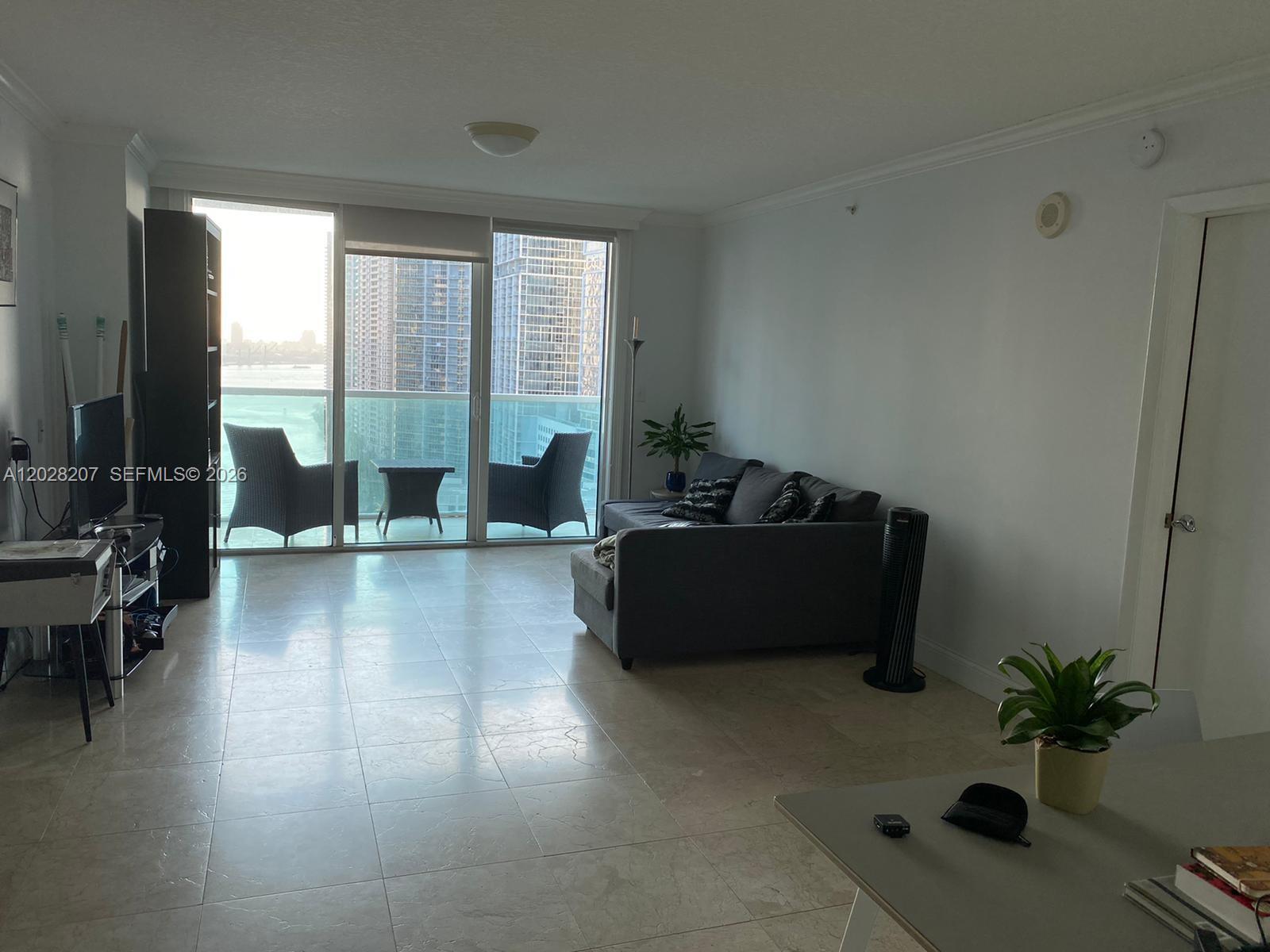 31 SE 5th St 2308