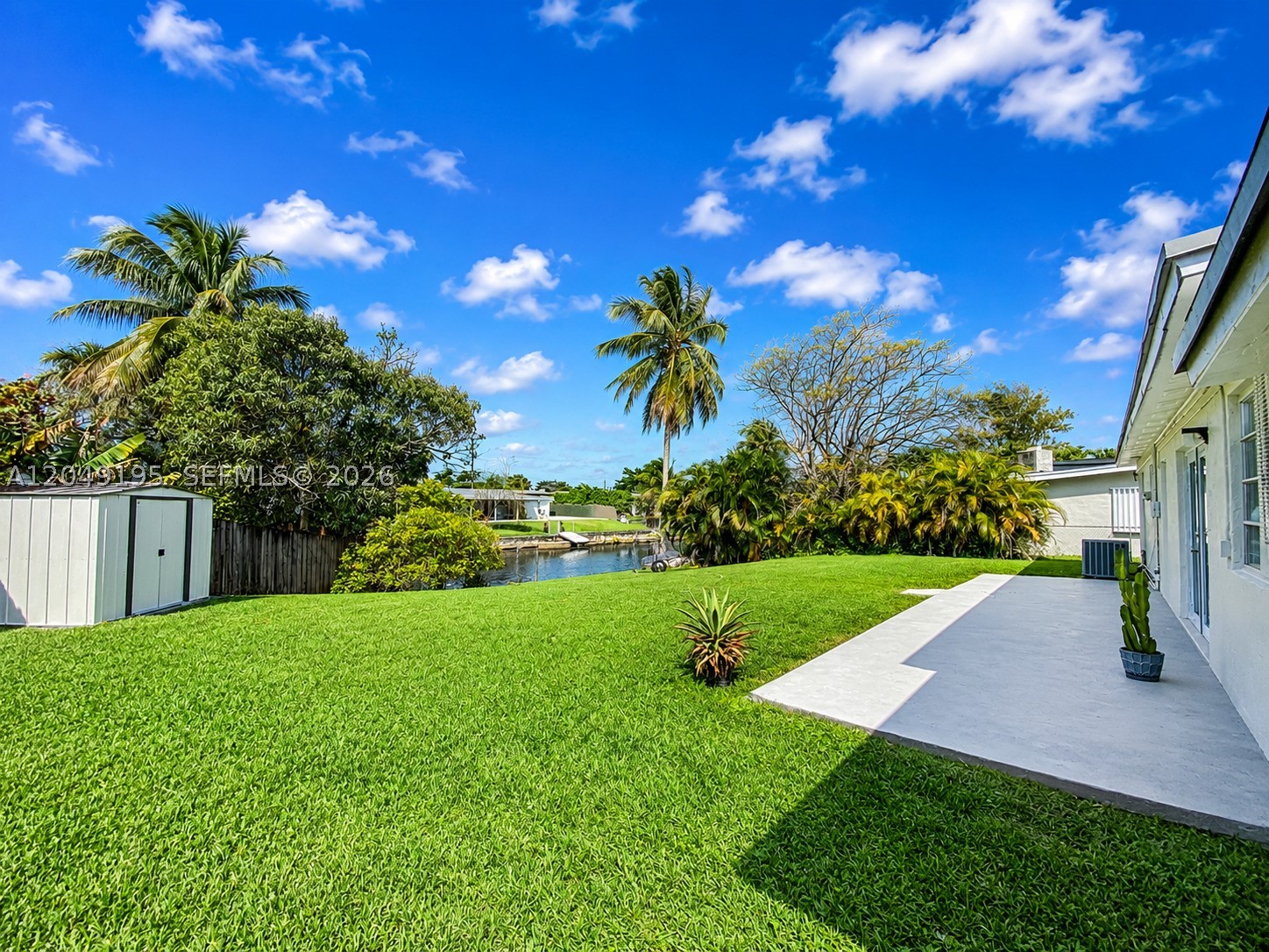 11121 SW 46th St - Image 1