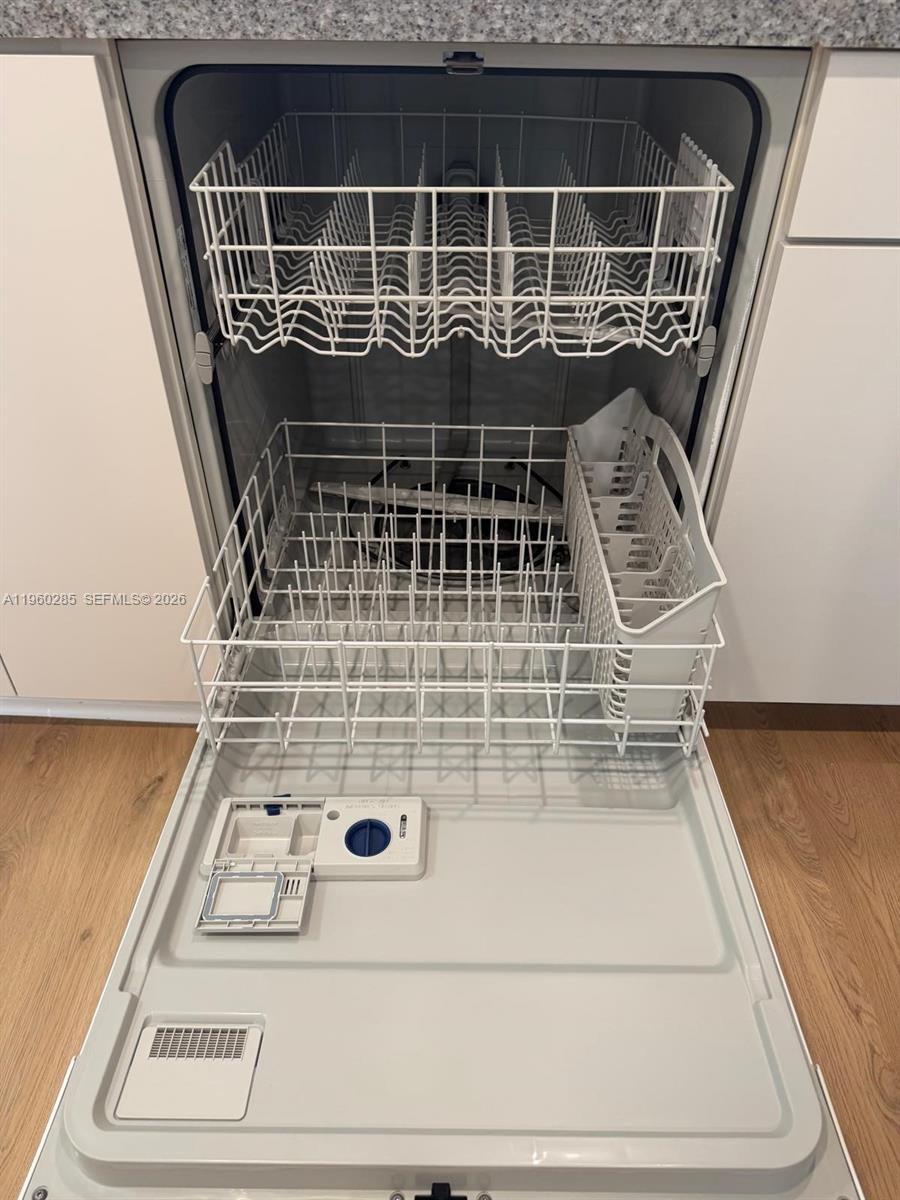 Colony Point - Residential