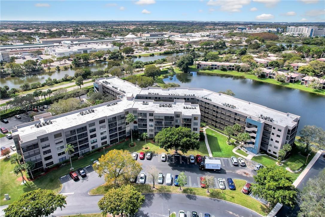 Colony Point - Residential