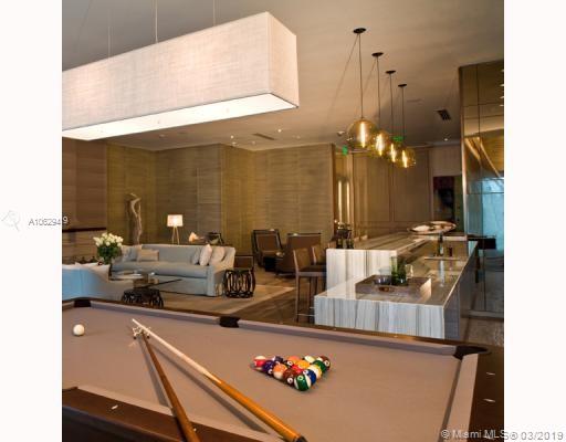 TRUMP HOLLYWOOD - Residential