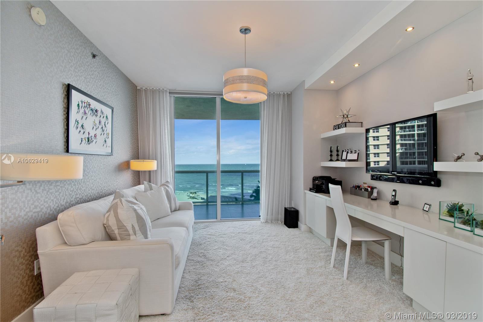TRUMP HOLLYWOOD - Residential