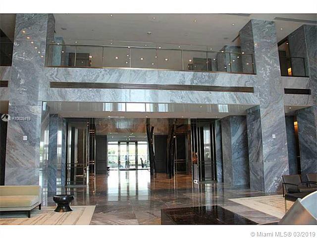 TRUMP HOLLYWOOD - Residential