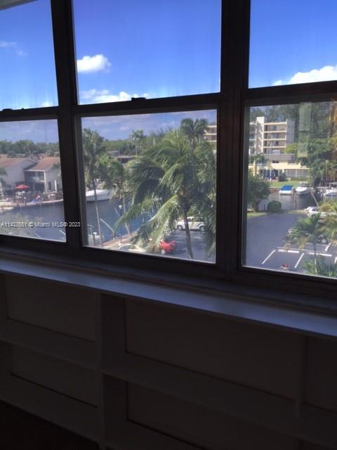 REEF SOUTH CONDO - Residential Lease