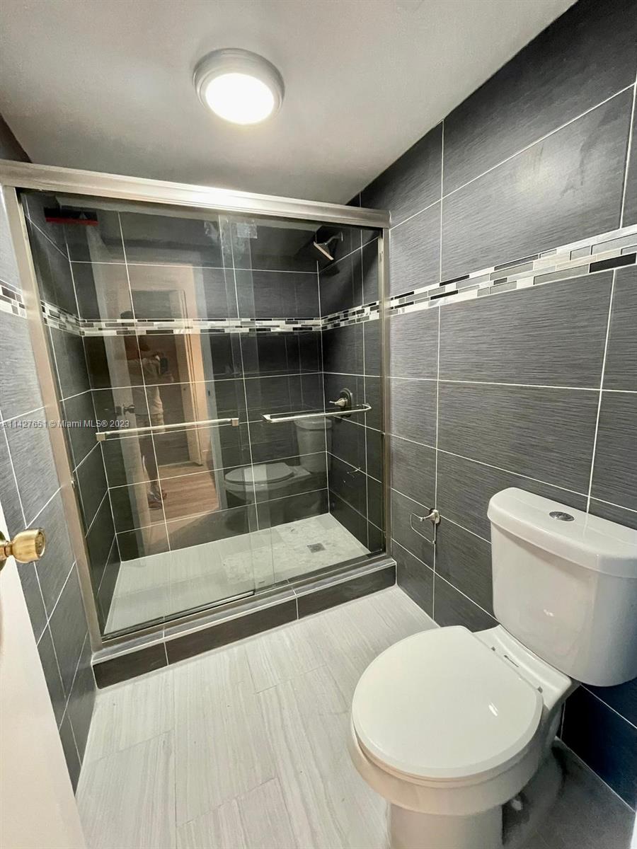 REEF SOUTH CONDO - Residential Lease