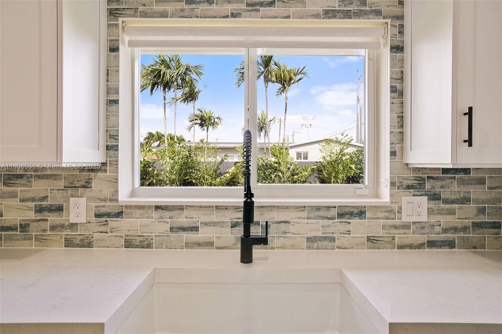 CHATEAU MANOR - Residential Lease