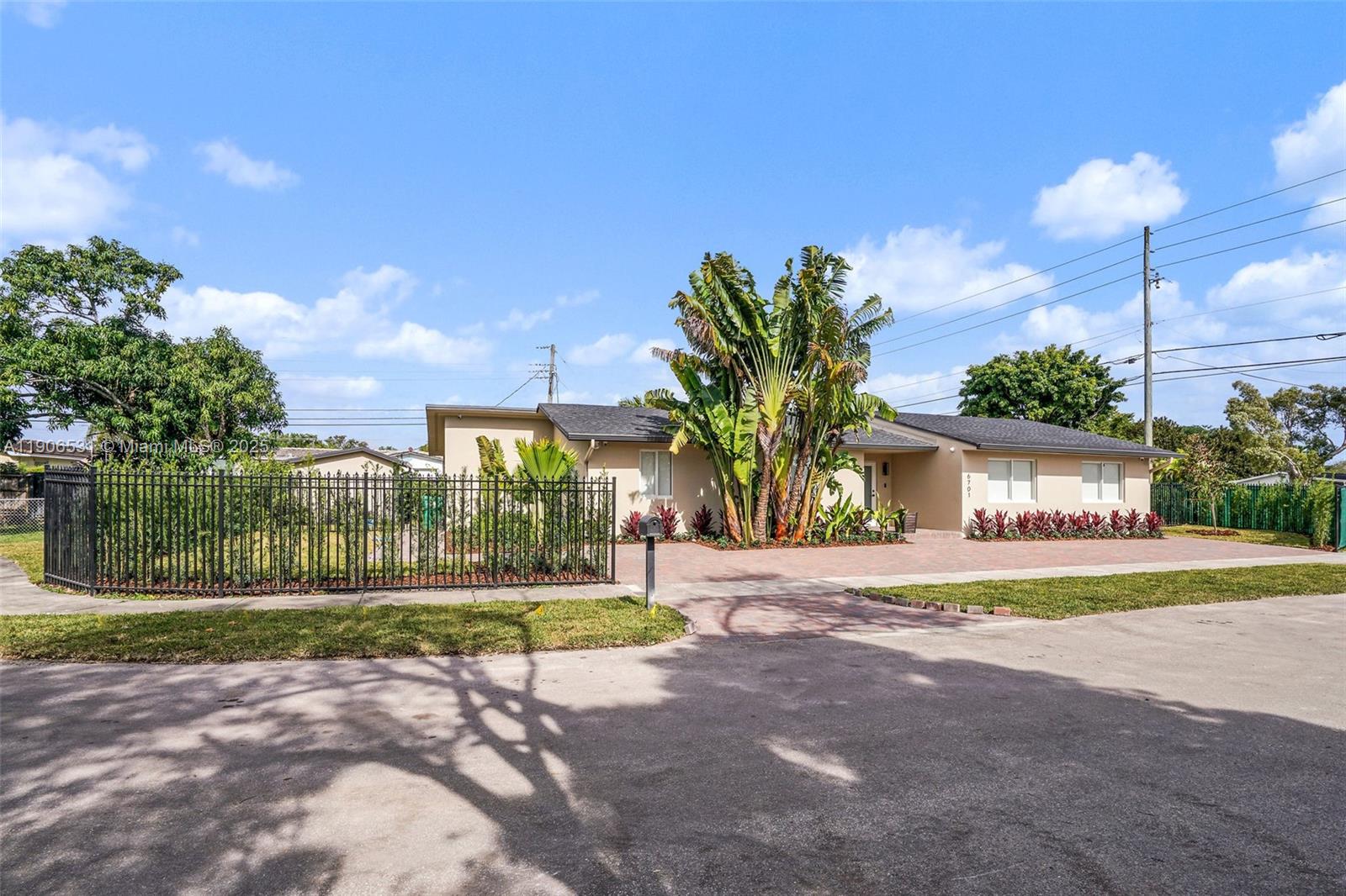 CHATEAU MANOR - Residential Lease