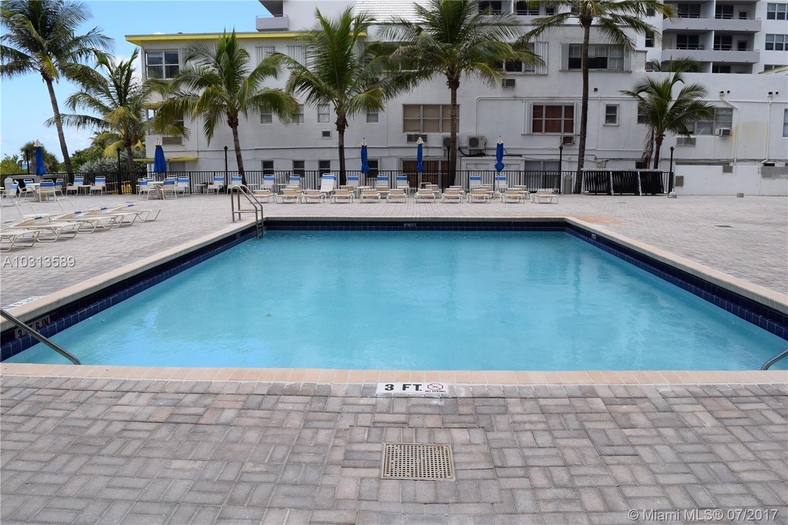 MANATEE CONDO - Residential Lease