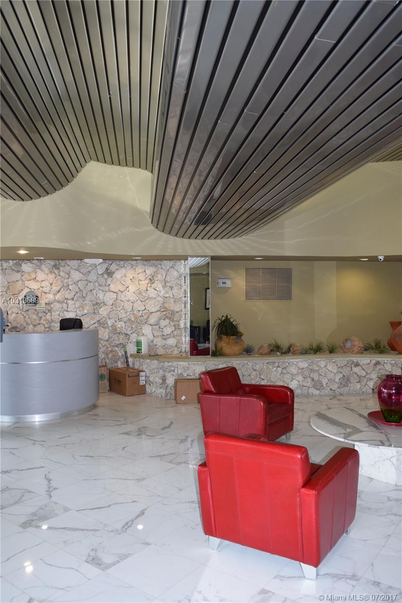 MANATEE CONDO - Residential Lease