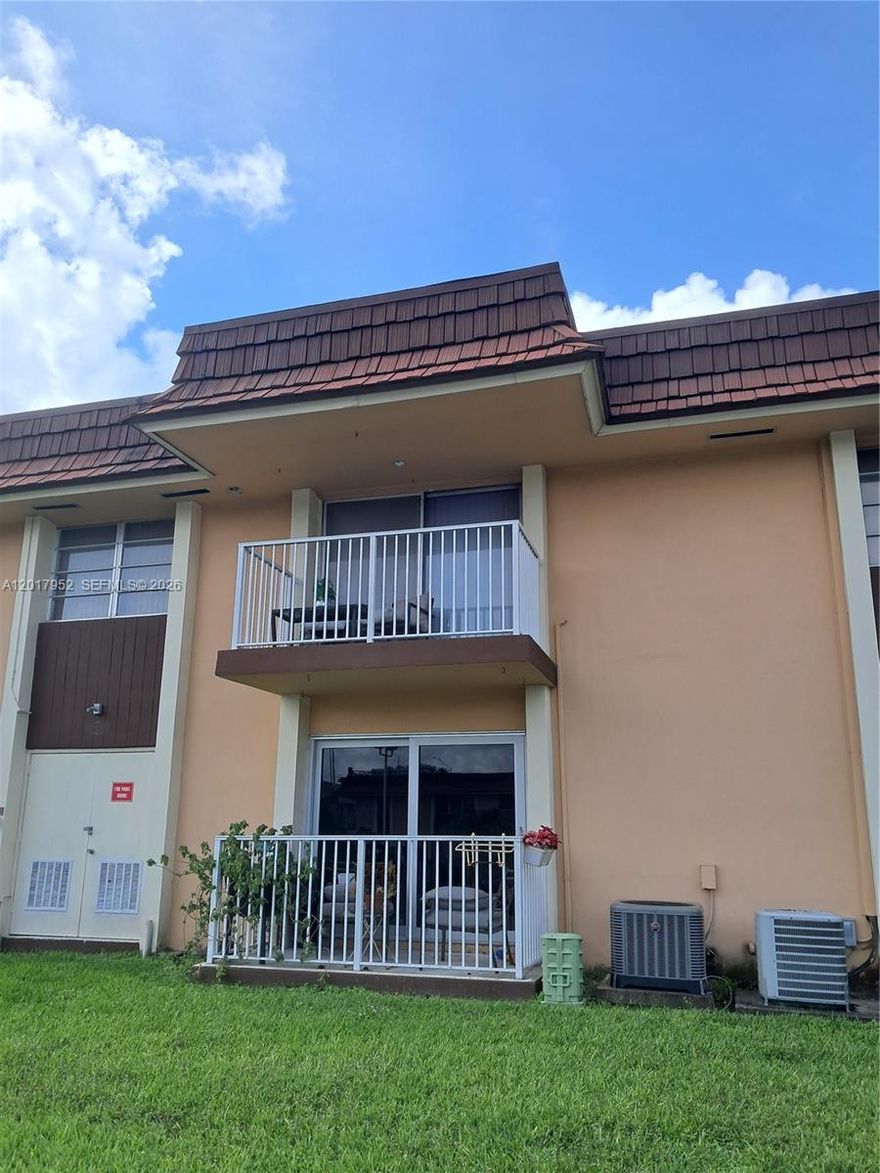 Great location!!! Spacious 1 bedroom/1 full bathroom condo located just off Miller St. & Palmetto Expressway. Second floor, Unit. Open to a small balcony. Large living room.  Night guard security. One assigned parking spaces. Great Investment Opportunity! .....Low HOA fee of $ 280 per month. NO RESERVES 
The community features a swimming pool, tennis courts, and plenty of guest parking Great Investment Opportunity
Please CALL OR TEXT LISTING AGENT